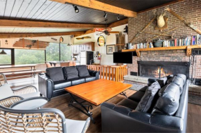 Semi Detached Mountain View Chalet